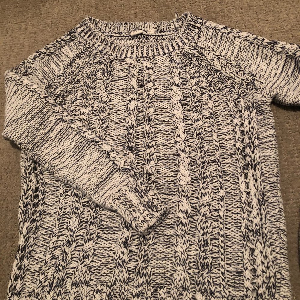 GAP crew neck navy blue and white, cable tweed sweater
